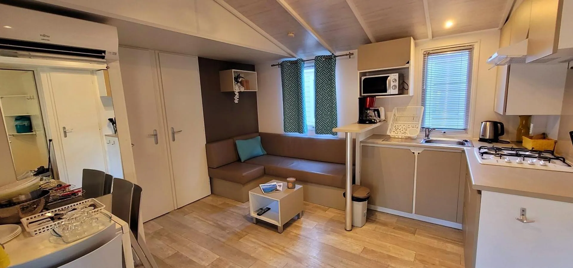 Camping Aux Portes De Cassis 로크포르라베둘 3*,  프랑스