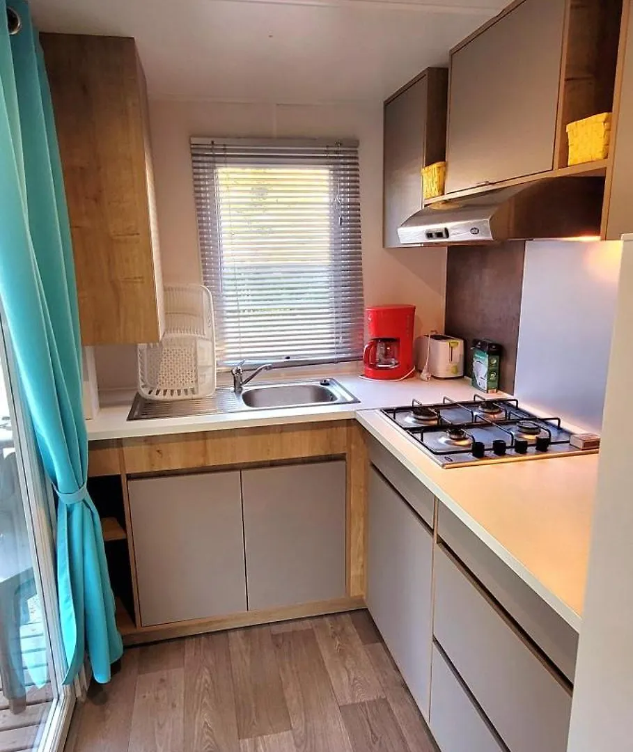 캠프장 Camping Aux Portes De Cassis 로크포르라베둘