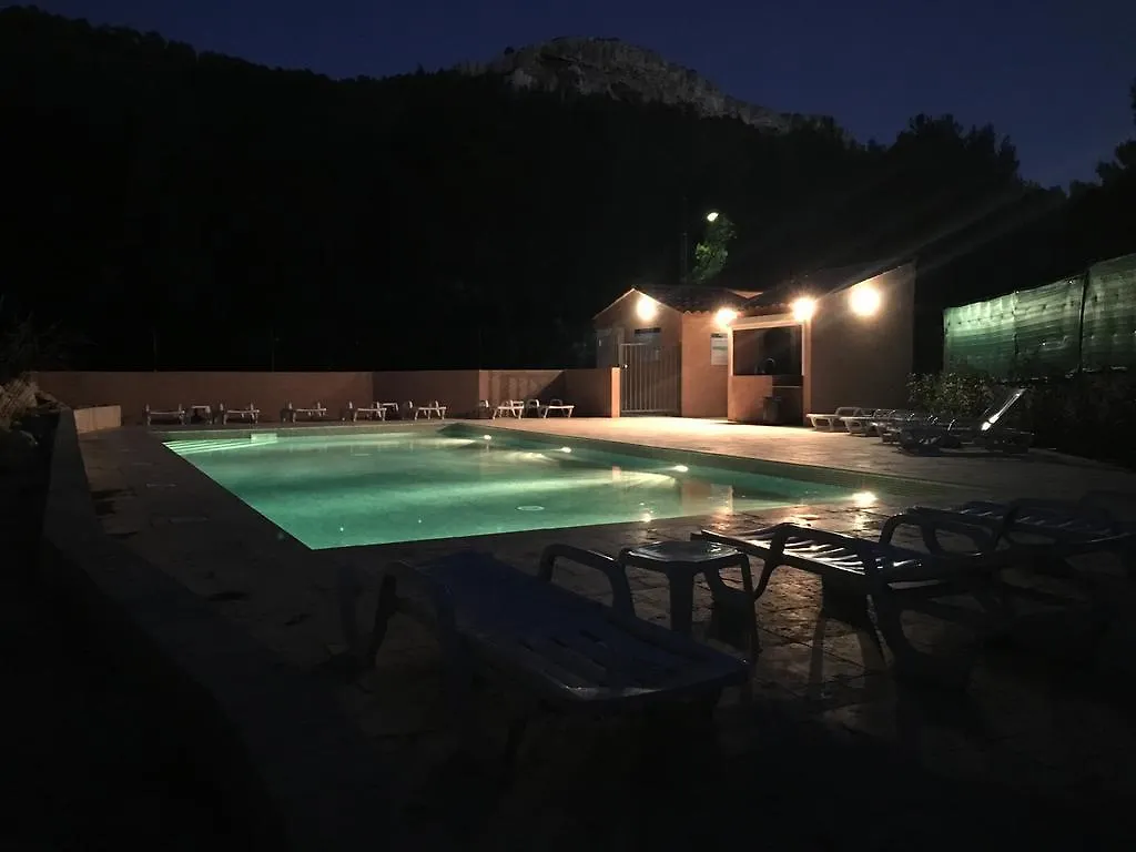 Campsite Camping Aux Portes De Cassis Roquefort-la-Bedoule